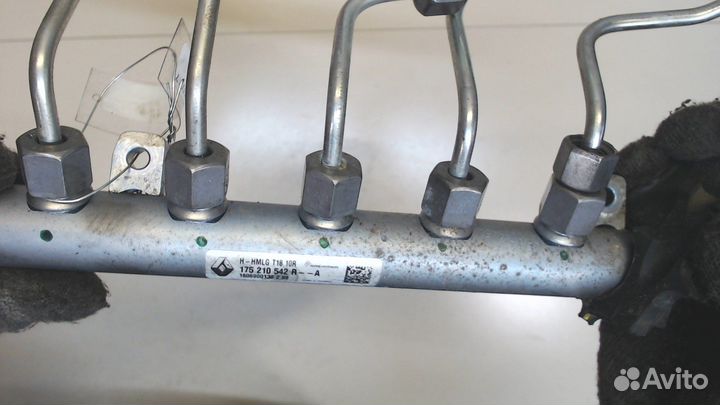 Рампа топливная Opel Vivaro, 2018