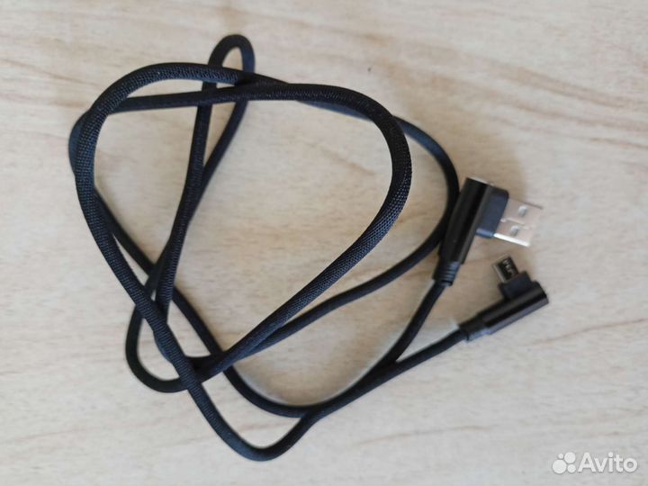 Кабель для смартфона с выходом microUSB