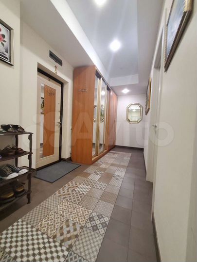 2-к. квартира, 61 м², 6/13 эт.