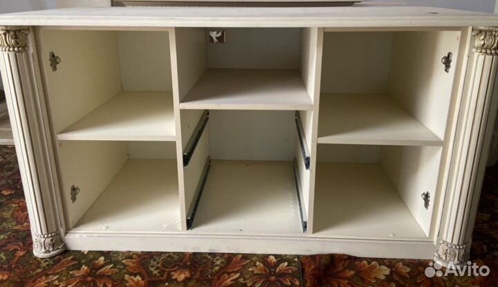 Новый Стол под телевизор или комод