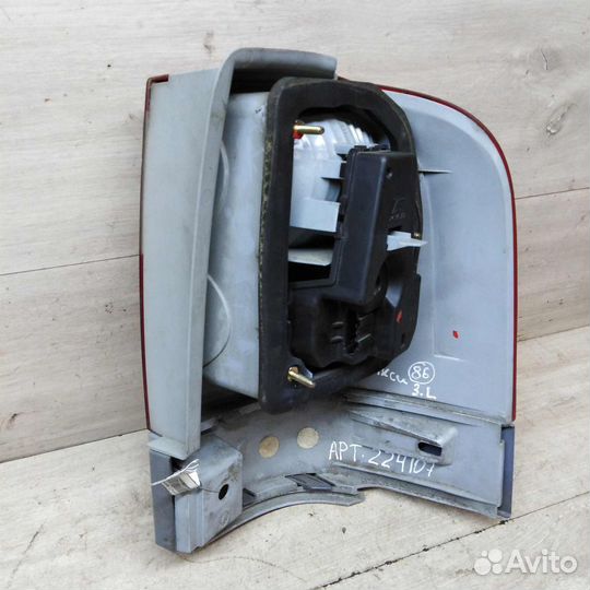 Фонарь задний левый Ford galaxy 2001г.в