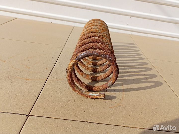 Пружина задняя Шевроле Нива