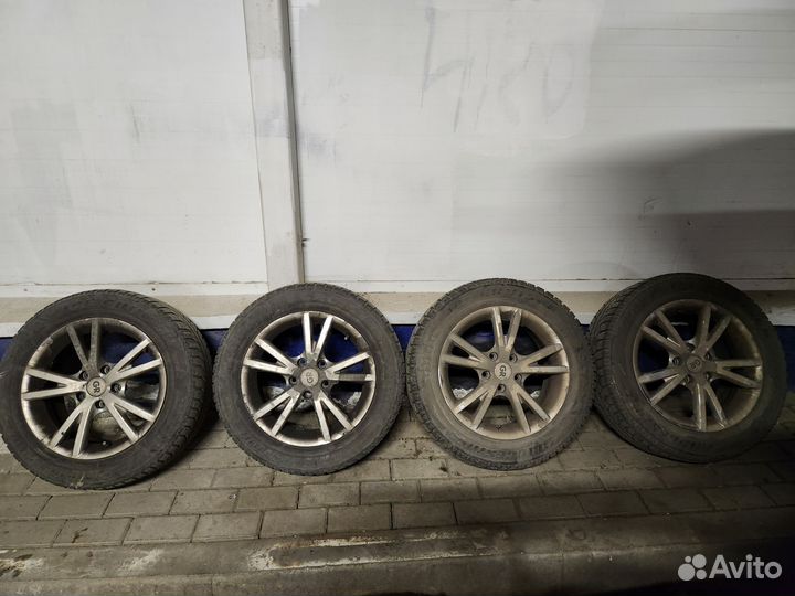 Колеса 205 60 r16 Bridgestone ic7000