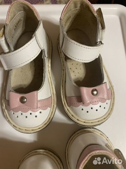 Детские туфли для двойни