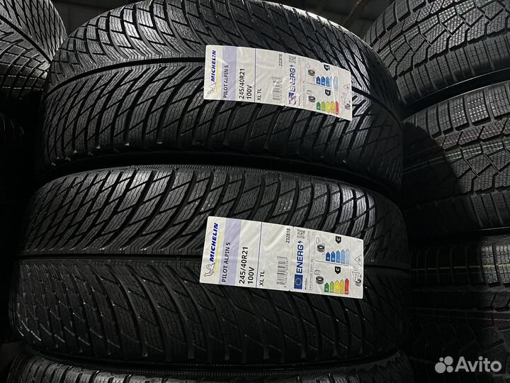 Michelin Pilot Alpin 5 275/35 R21 и 245/40 R21 101V