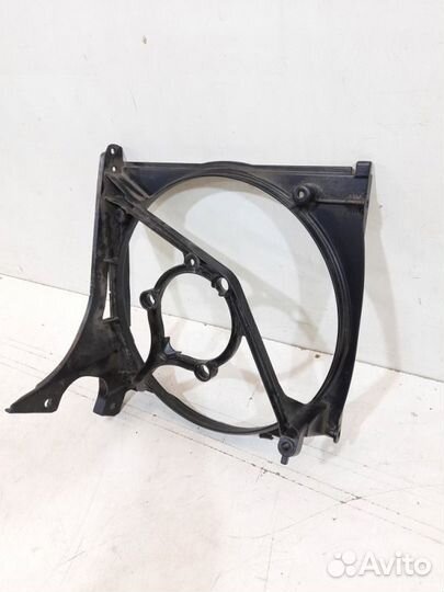 Диффузор вентилятора левый Porsche Cayman 982