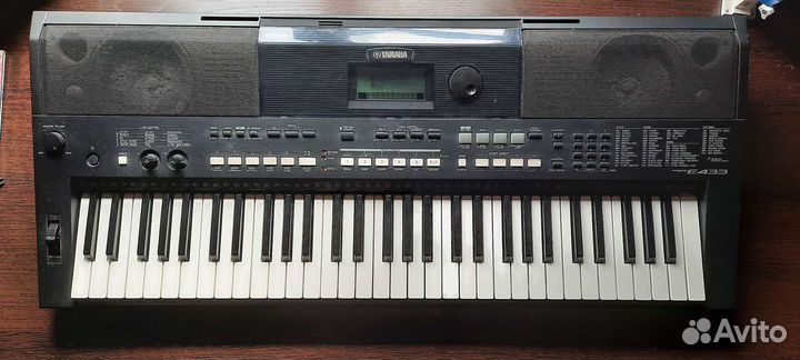 Синтезатор Yamaha psr e433