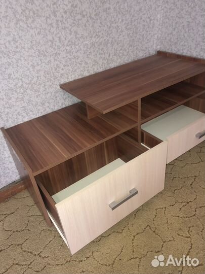 Тумба под телевизор