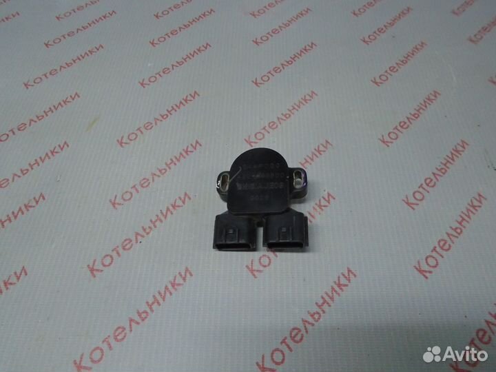 Nissan 22620-4M500 Датчик положения дросселя