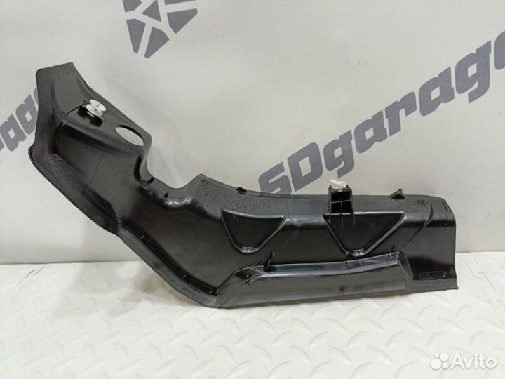 Накладка Фонаря задняя правая Bmw X5 G05 B58B30C