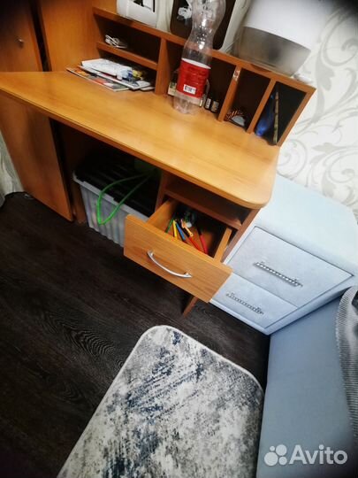 Компьютерный стол