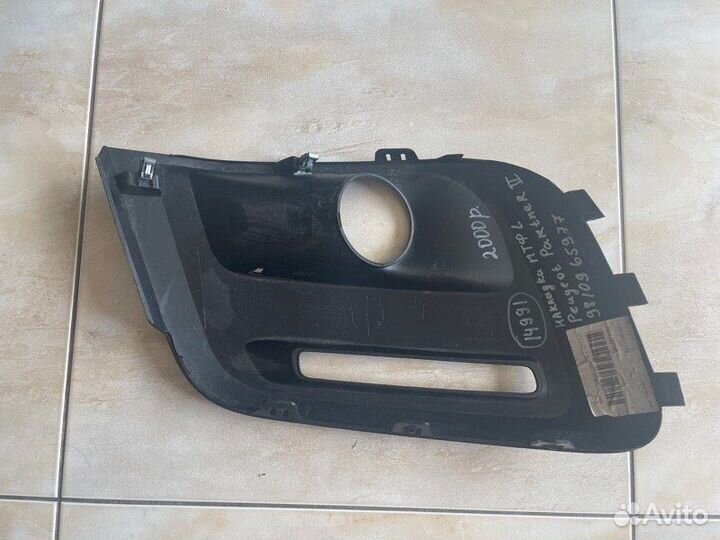 Накладка птф передняя левая Peugeot Partner С 2015