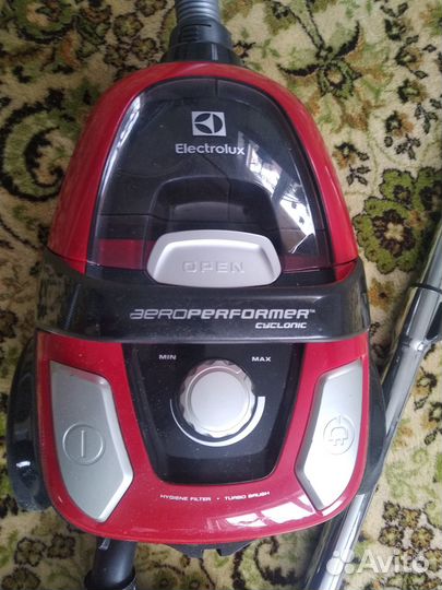 Пылесосы Elektrolux и bork