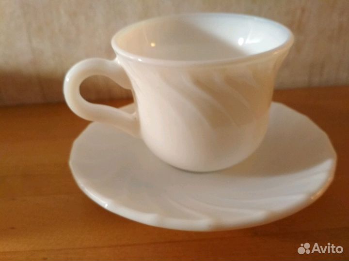 Чашки кофейные с блюдцами разные
