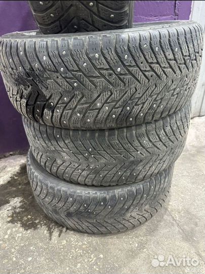 Nokian Tyres Hakkapeliitta 8 225/55 R17