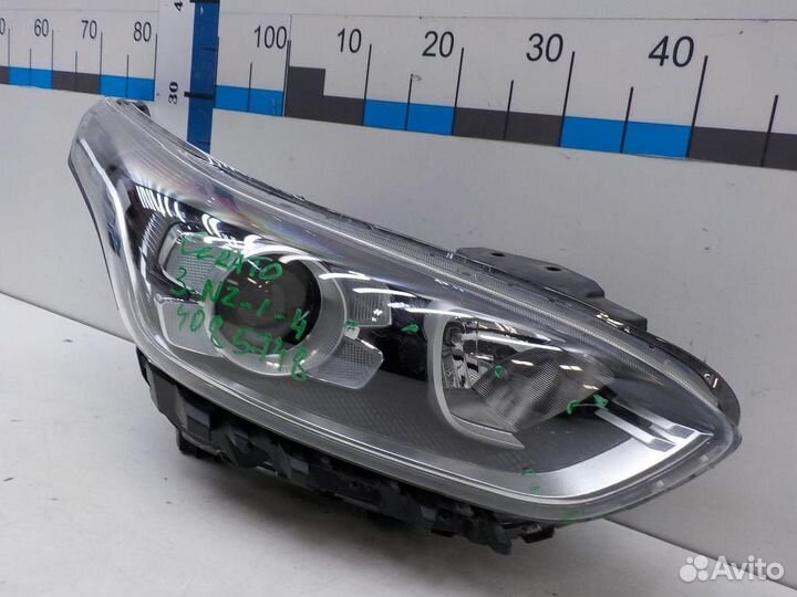 Фара правая Kia Cerato