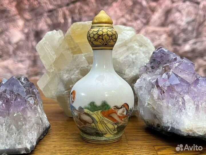 Редкий пузырек. Тема камасутра. Китай