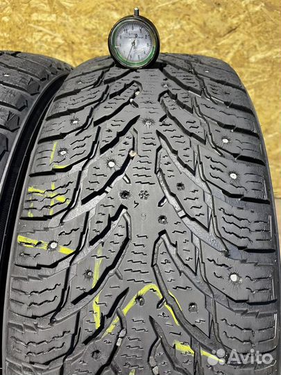 Nokian Tyres Hakkapeliitta 9 SUV 215/65 R16