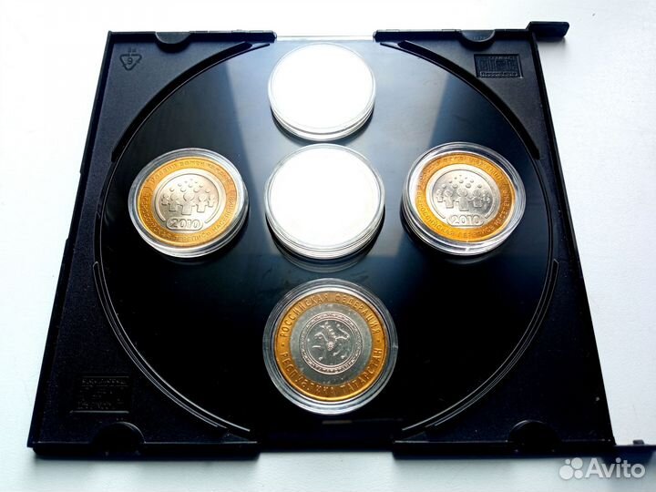 Юбилейные монеты России