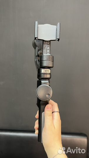 Стабилизатор для съемки Zhiyun Smooth 4