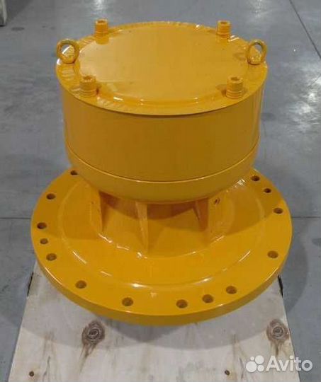 31N6-10180 Редуктор поворота Hyundai R210