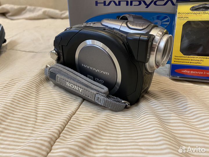 Видеокамера Sony Handycam DCR-DVD403E