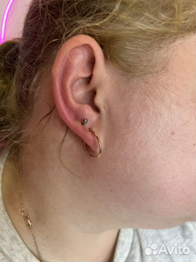 Модель на пирсинг