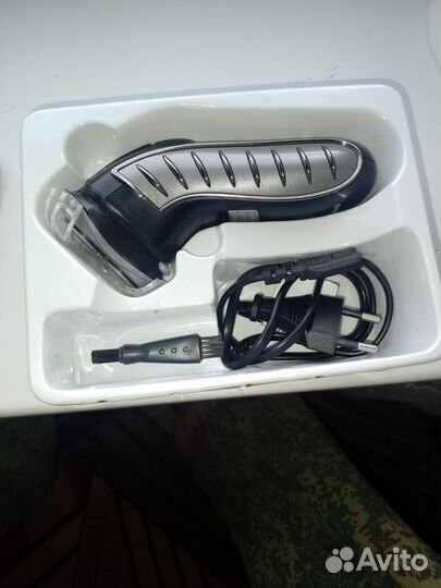 Бритва электрическая аккумуляторная