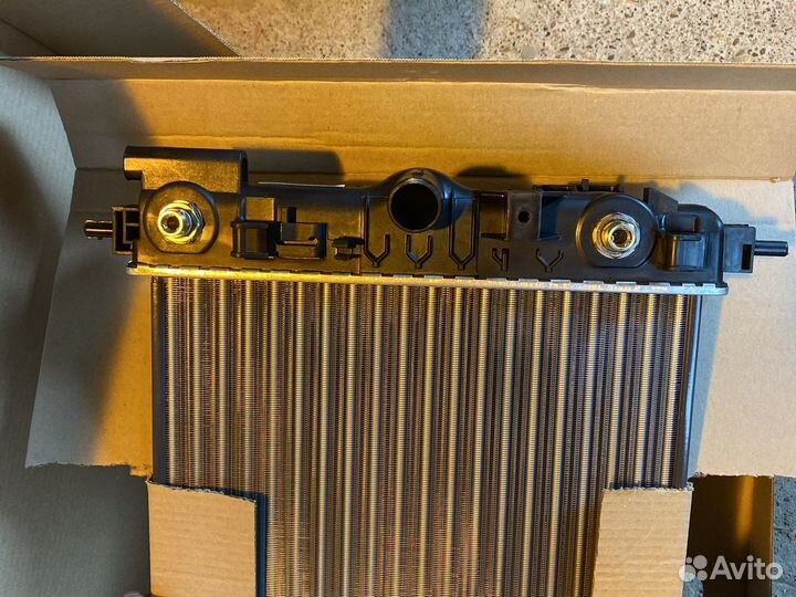 Радиатор охлаждения Шевроле Круз 1.8