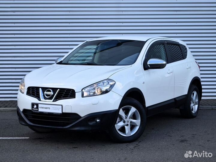 Ниссан кашкай с пробегом в краснодарском крае. Небольшие автомобили. Nissan Qashqai 2013 — 2019 II белый