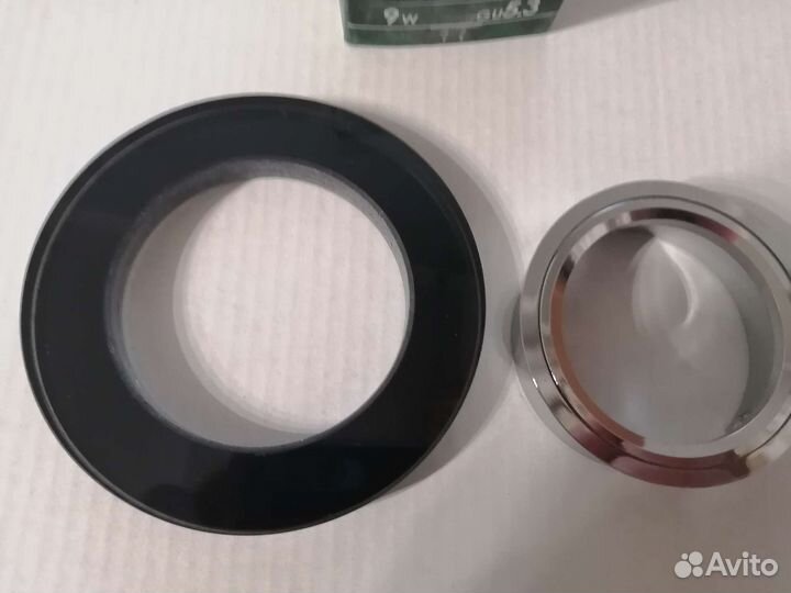 Точечник черный, стекло