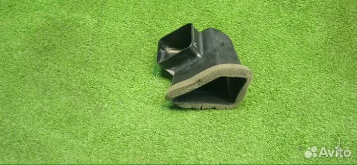 Воздуховод передний правый Nissan Teana 2008