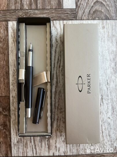 Перьевая ручка Parker