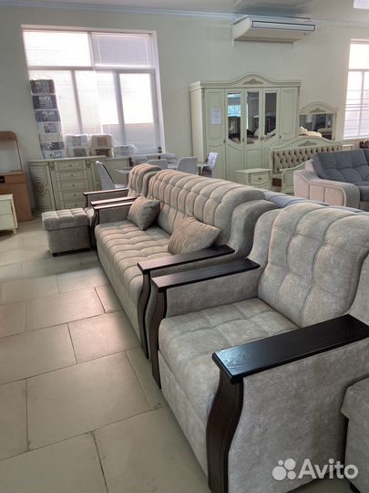 Диван и 2 кресла