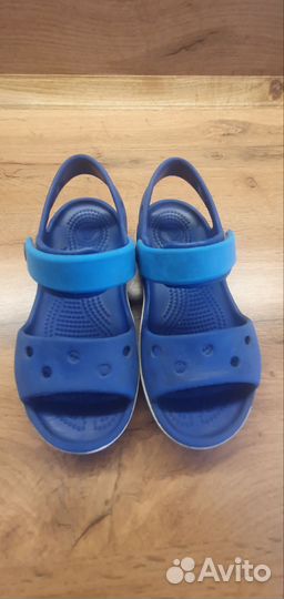 Сандалии crocs c10