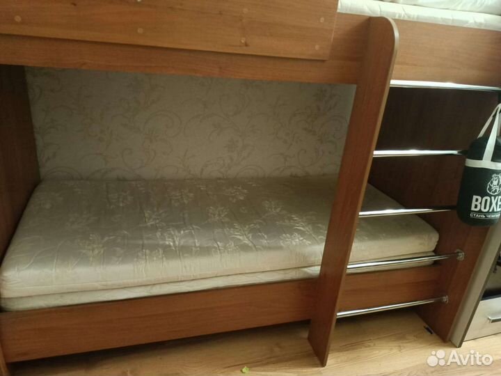 Двухъярусная кровать бу с матрасами