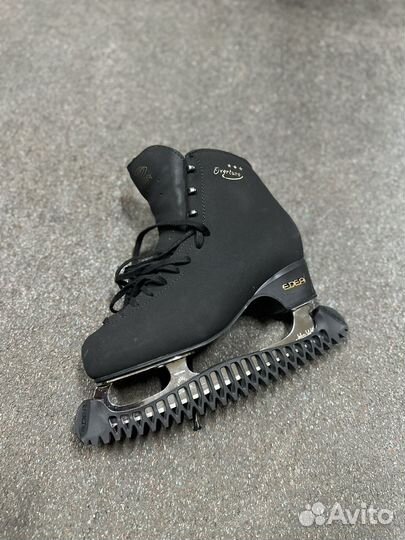 Коньки фигурные