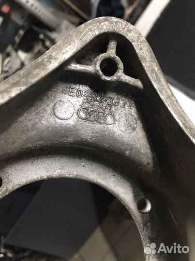 Опора переднего амортизатора Ауди А8 S8 D3