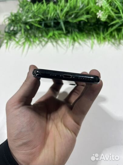 iPhone Xs, 64 ГБ