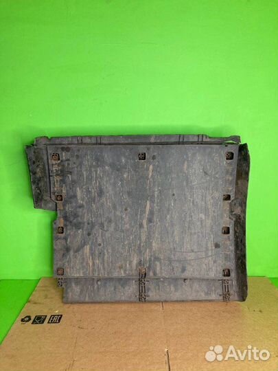 Крыло RVI premium