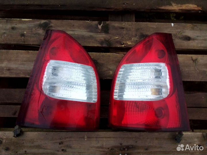 Фонарь задний левый правый Калина универсал