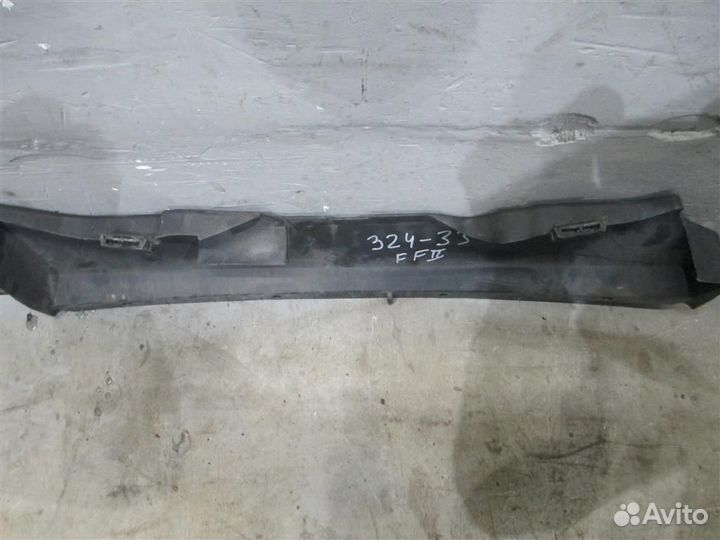 Кожух замка капота от Ford Focus II 2005-2008