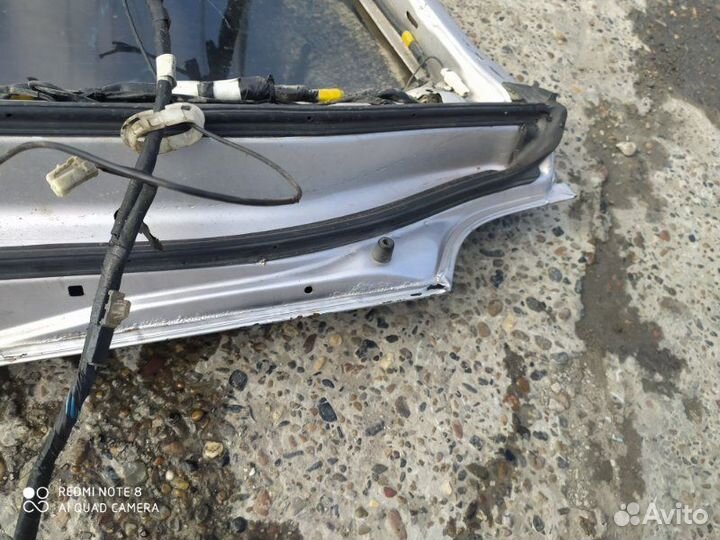 Крышка багажника задняя Toyota Land Cruiser 100