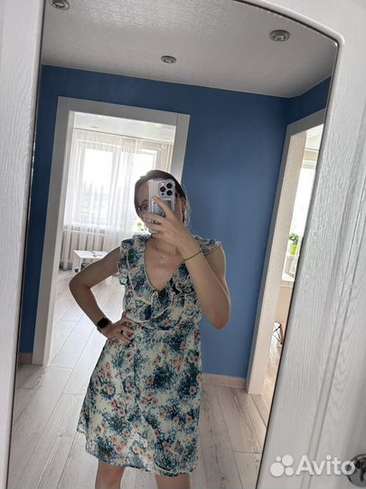 Женская одежда и обувь