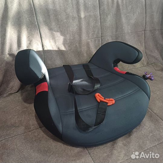 Детский бустер автомобильный