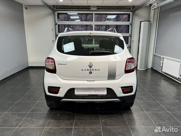 Renault Sandero Stepway 1.6 AT, 2017, 112 072 км