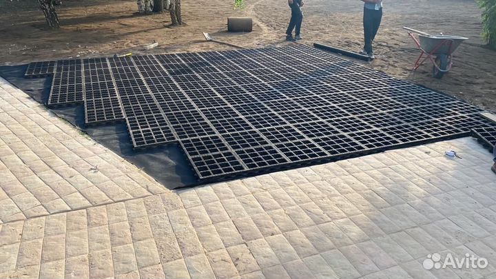 Укладка и продажа газона