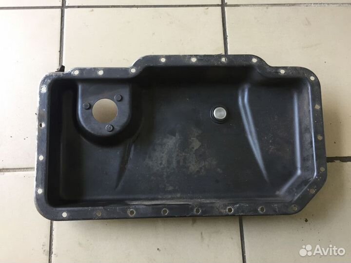 Поддон двигателя audi A8 D3 quattro