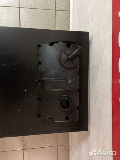 Volkswagen Caddy, Touran 1.9 клапанная крышка