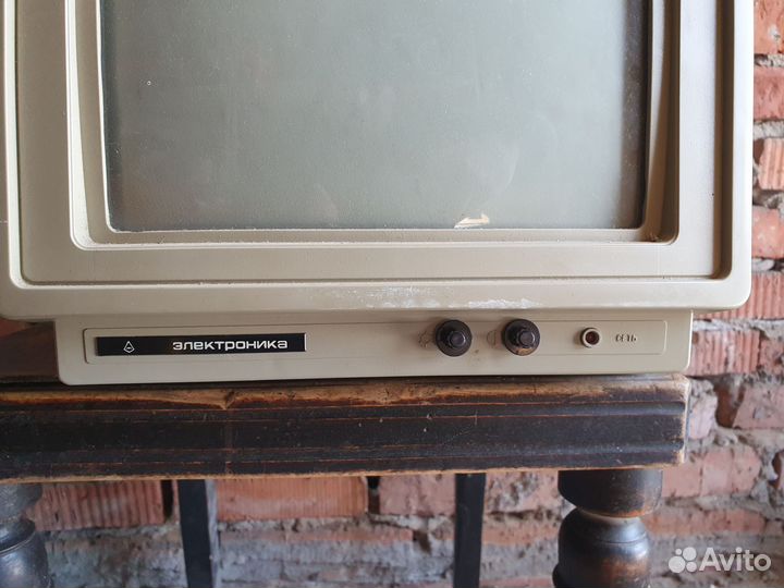Видеомонитор СССР мс 6105.05